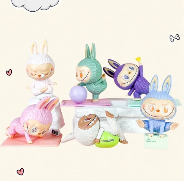 FUNNY LABUBU Yoga Edition – 6-pack Samlarfigurer (Blind Box) i Transparent Förvaringspåse