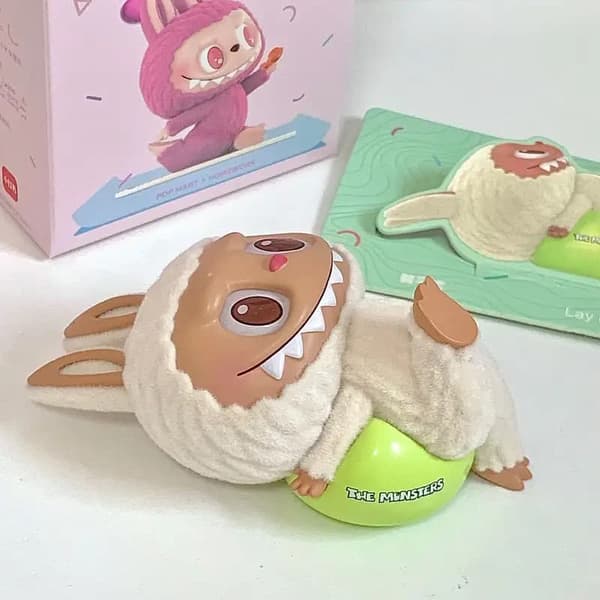 POP MART LABUBU Lazy Yoga Series – Blind Box (1 st, Slumpmässigt Innehåll)