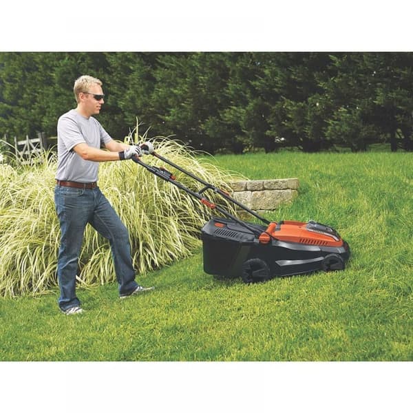 Black+Decker CLM3820L2-QW batterigräsklippare 36V 2 x 2,0Ah