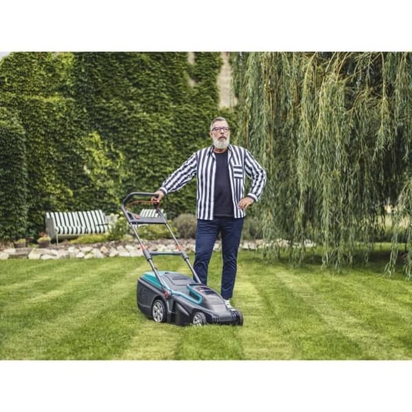 GARDENA 40V batteridriven gräsklippare - 32 cm klippt - 30L behållare - För gräsmatta 280 m²