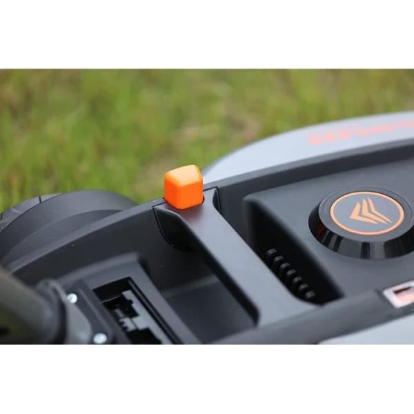 Gräsklippare - Yard Force - iFlex LM F23 - Batteri 12V 4Ah - Klippbredd 32 cm - Skjutsystem