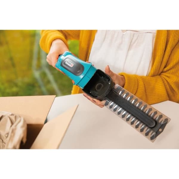 GARDENA ComfortCut Li batteridriven grässax med busktrimmerblad och 3,0 Ah batteri
