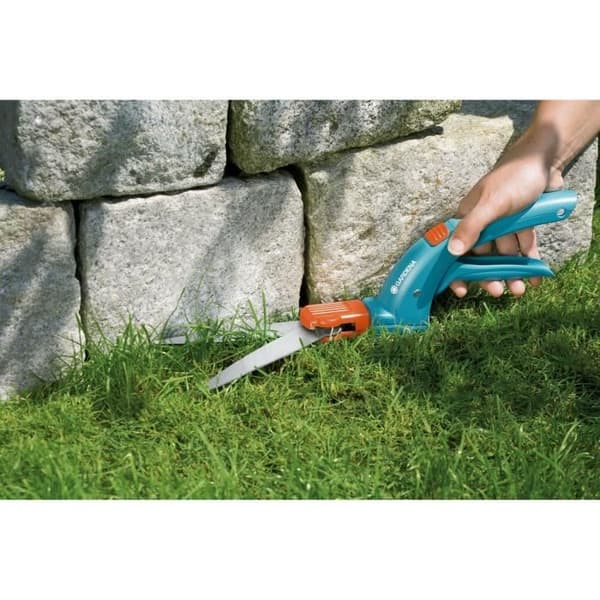 GARDENA Gräsax - Vågiga blad - Ergonomiskt handtag - Styrdyna - 360° - 25 års garanti
