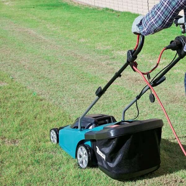 Gräsklippare - MAKITA - ELM3720 - 37cm - 1400W - Lätt och tyst