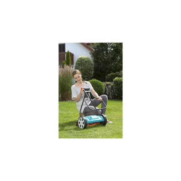 330 Classic spiralklippare - GARDENA - Friktionsfri klippning - Ergonomiskt styre - Max klippyta 150m²