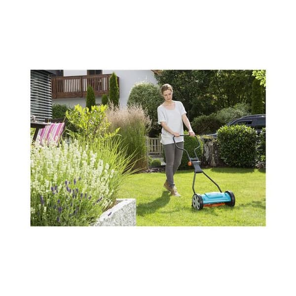 330 Classic spiralklippare - GARDENA - Friktionsfri klippning - Ergonomiskt styre - Max klippyta 150m²