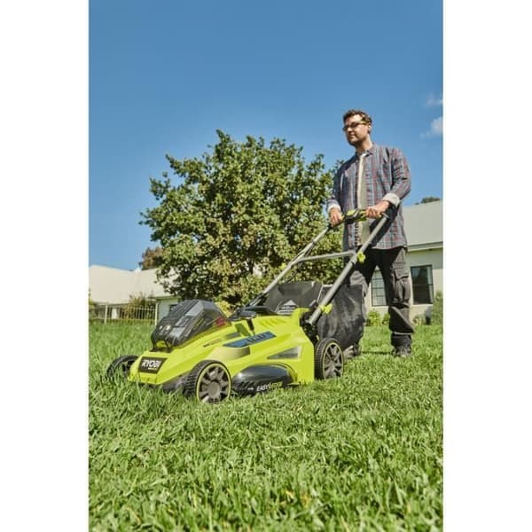 RYOBI - 36V MAXPOWER Power Assist™ Borstlös gräsklippare - klippning Ø 46 cm - uppsamling/mulching + 5 Ah batteri & laddning. - RLM36X46H50PG