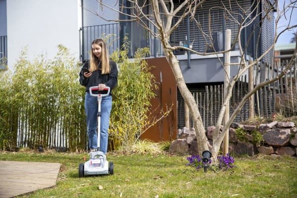 Ikra - 77010700-AZ - ICHM 20 Gräsklippare (ICM 2021) för små gräsmattor upp till 50 m, batteri och laddare INKL.