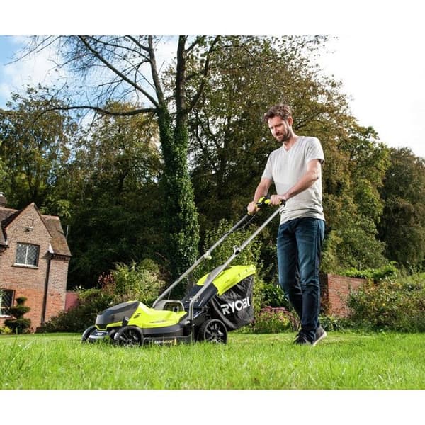 - Batteriklippare 18V One+ 2,5Ah Li-Ion 33cm - RLM18C33B25 Ryobi