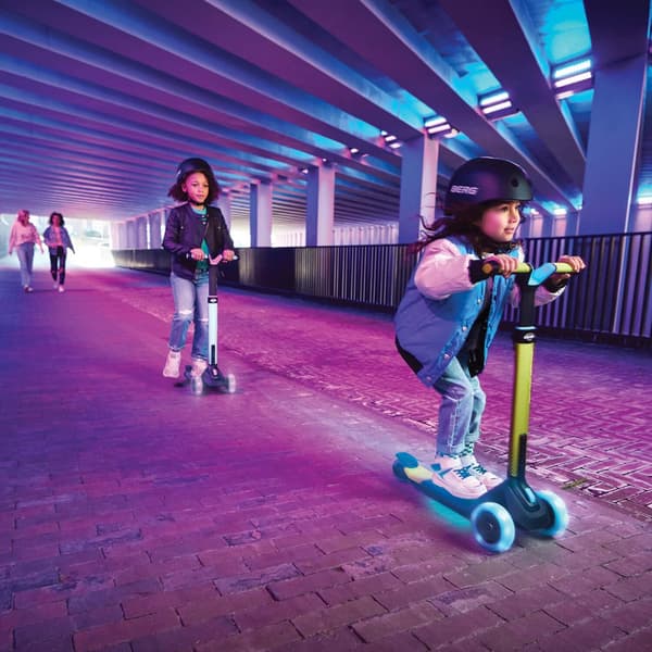 BERG Nexo-løbehjul til børn + Wheel Lights + Magnet-deck