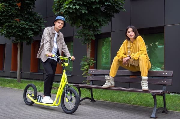 HyperMotion potkulauta lapsille ja nuorille, City Scooter suurilla, ilmatäytteisillä renkailla 2"16" (40 cm), teräsrunko, säädettävä ohjaustanko