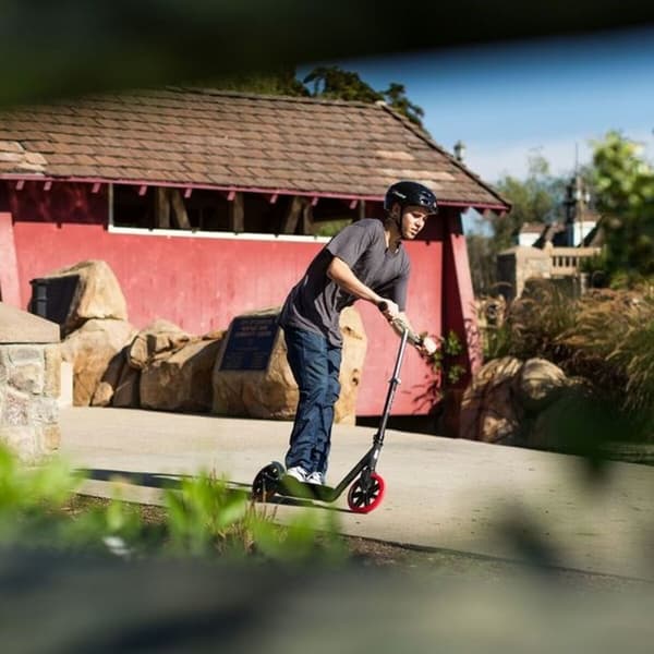 Skooter A5 Lux Razor 13073067 Svart