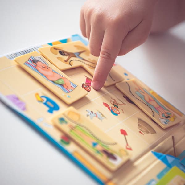 Magnetisk rejsepuslespil On the Beach 6+, Smart Games