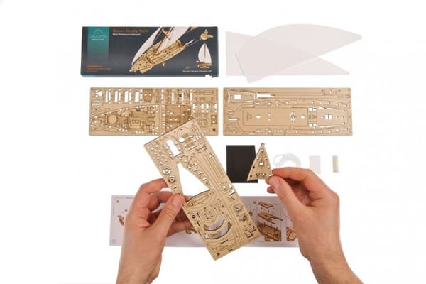 3D Træpuslespil Ocean Yacht uGEARS
