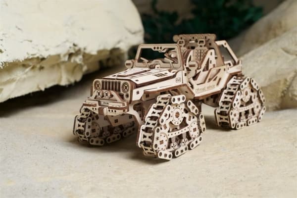 3D-puinen palapeli telaketjulla varustettu maastoajoneuvo uGEARS