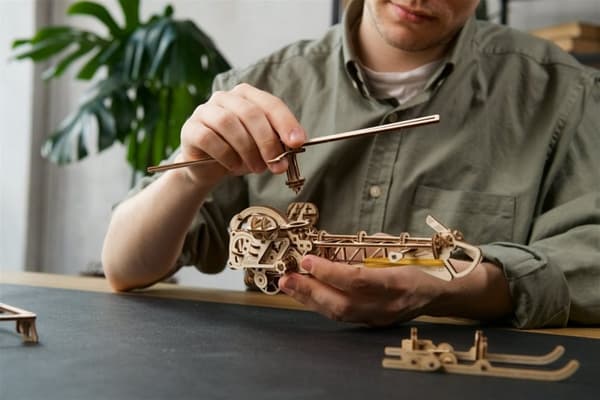3D Träpussel Mini Helikopter uGEARS Smart