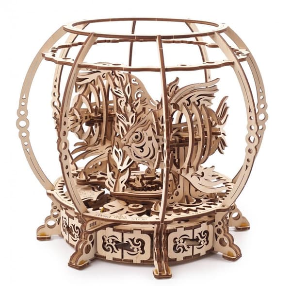 3D-puinen mekaaninen akvaariopalapeli uGEARS