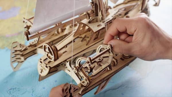 3D Träpussel Segelbåt uGEARS