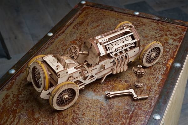 3D-puinen palapeliauto U-9 Grand Prix uGEARS