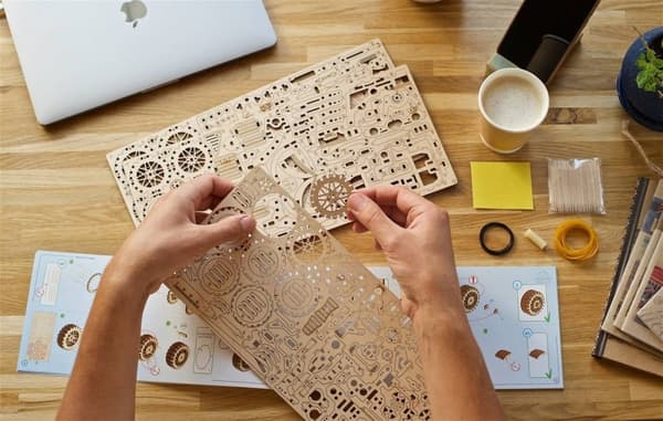 3D Træpuslespil Scrambler UGR-10 med sidevogn uGEARS