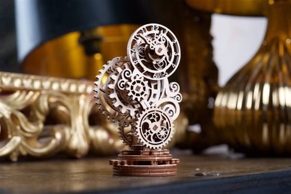3D-puslespil i træ med steampunk-ur 2.0 uGEARS