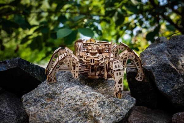 3D Träpussel Hexapod Utforskare uGEARS