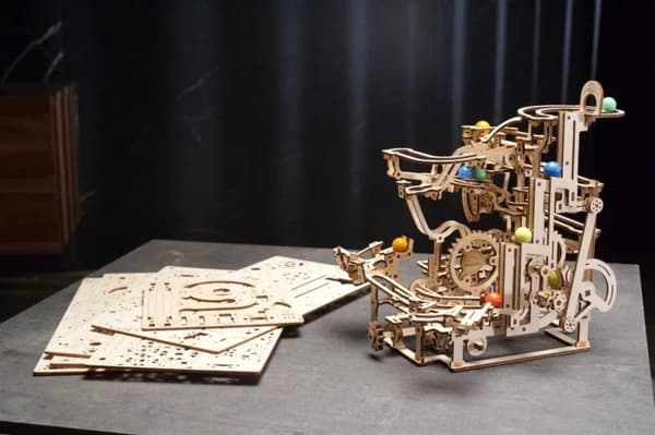 3D Träpussel Horisontell Hiss uGEARS