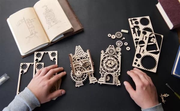 3D Træpuslespil Gammelt Klokketårn uGEARS