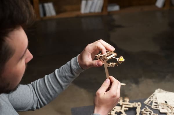 3D-puinen palapeli, marmorirunko, spiraalinostin uGEARS