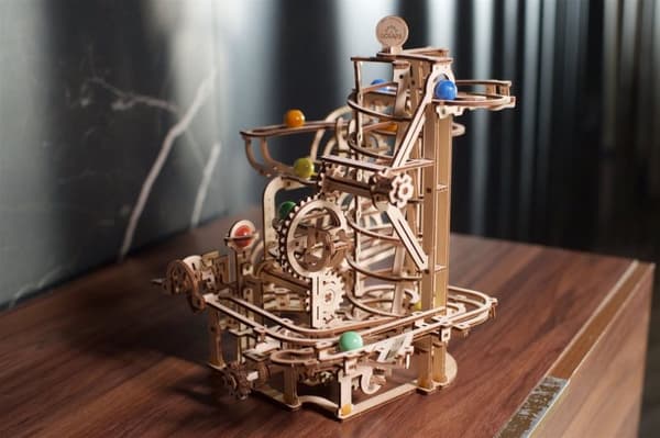 3D-puinen palapeli, marmorirunko, spiraalinostin uGEARS