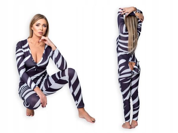 DAMPYJAMAS PÅ ALLA HJÄRTANS DAG-PRESENT TILL HENNE, UPPACKAD MED ZEBRA XL