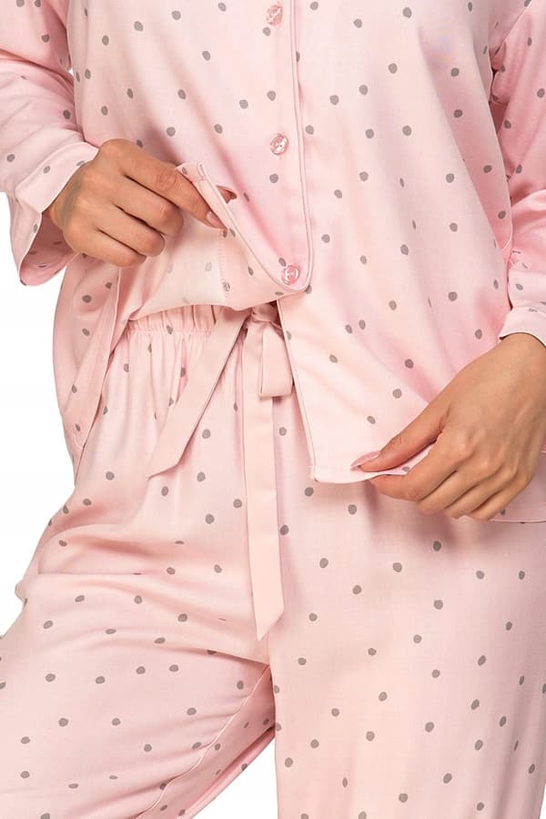 Härlig DAMPAJAMA i prickigt tvådelat långärmat MORAJ 3XL