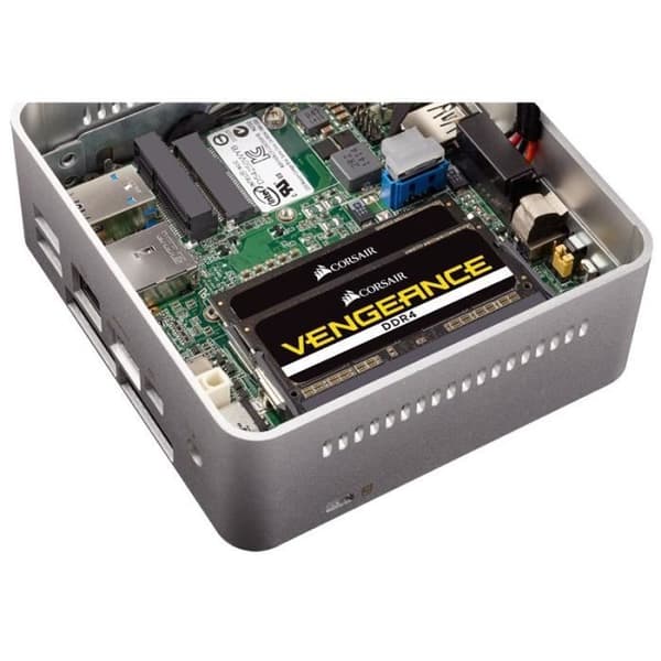 CORSAIR DDR4 bärbar datorminne - Hämnd 8 GB (1 x 8 GB) - 2400 MHz - CAS 16 (CMSX8GX4M1A2400C16)