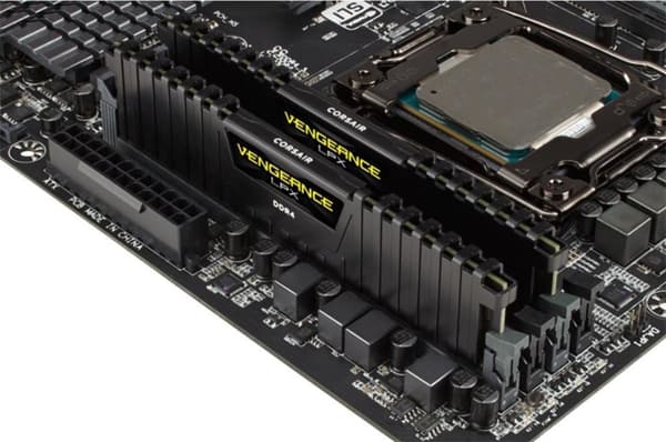 Corsair Vengeance LPX CMK32GX4M2Z3600C18 muistimoduuli 32GB DDR4 3600MHz