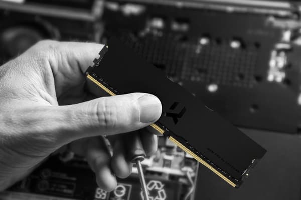 Goodram IRDM PRO minnesmodul 16 GB 1 x 16 GB DDR4 3600 MHz
