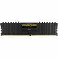 Pikkukuva 1 / 4: RAM-muisti Corsair CMK8GX4M1D3000C16 CL16 8 GB