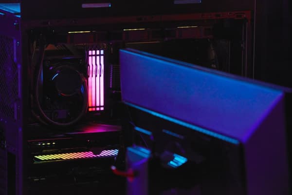 Kingston Technology FURY Beast 64GB 6000MT/s DDR5 CL36 DIMM (2 kpl) RGB EXPO