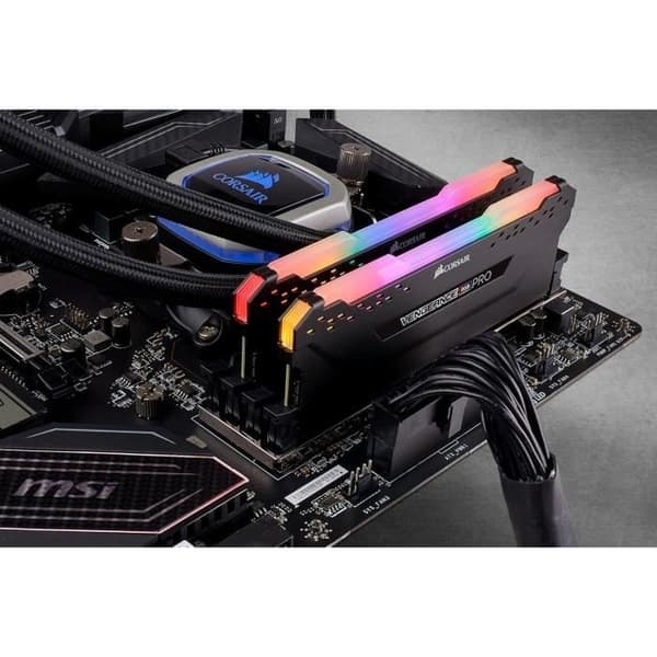 RAM-minne - CORSAIR - CMH32GX4M2Z3600C18 - VENGEANCE RGB PRO SL - DDR4 - 32Go 2x16Go - 3600MHz - DIMM - CL 18 - 1.35V