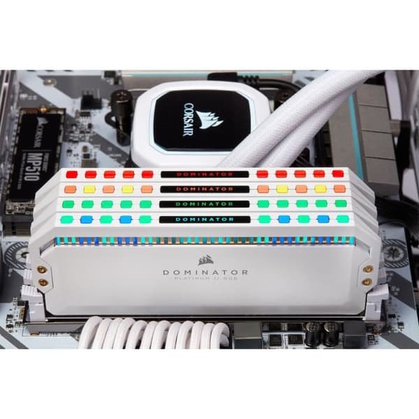 CORSAIR PC-minne DDR4 - DOMINATOR PLATINUM RGB 16GB (2x8GB) - 3200 MHz - C16 - Vit (CMT16GX4M2C3200C16W)