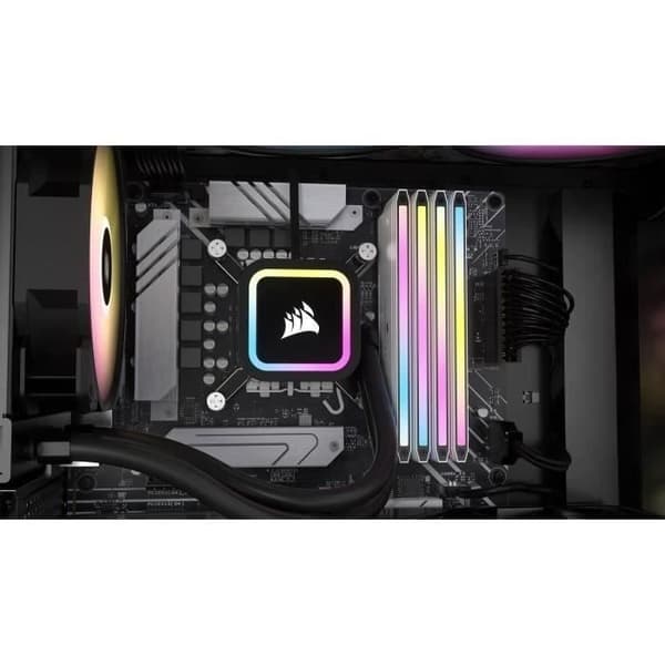 RAM-minne - CORSAIR - Dominator Titanium RGB DDR5 - 32GB 2x16GB DIMM - 7200MT/s - Intel XMP 3.0 - 1.45V - Vit