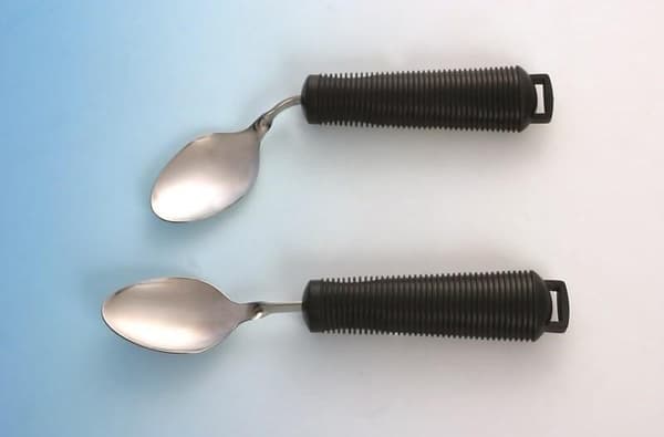 Fleksibel ske - fleksibel til handicappede