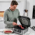 Miniatyrbillede 4 af 6: Grill NINJA - Foodi AG301EU - 5 tilberedningsprogrammer - Op til 265°C - 1750W