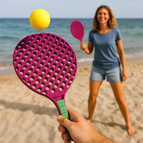 Set av Strandtennis 2 Plast Racketar 50 cm med 2 Skum Bollar och Transportväska - Slumptvärg