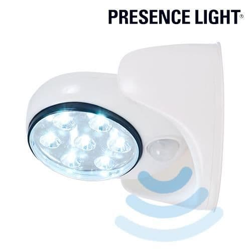 Lampa - Närvaroljus - med rörelsesensor - Vit
