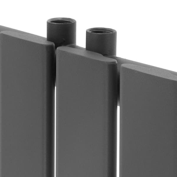 ECD Germany Vertikal Paneelheizkörper 260 x 1800 mm Anthrazit Mittelanschluss mit Anschlussgarnitur inkl. Thermostat Durchgang Boden; Design Flach