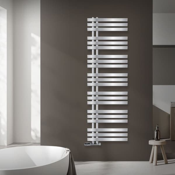LuxeBath badrumsradiator Järn EM 500x1600 mm krom centrumanslutning med anslutningssats och termostat hörnvägg, design radiator badrum värme