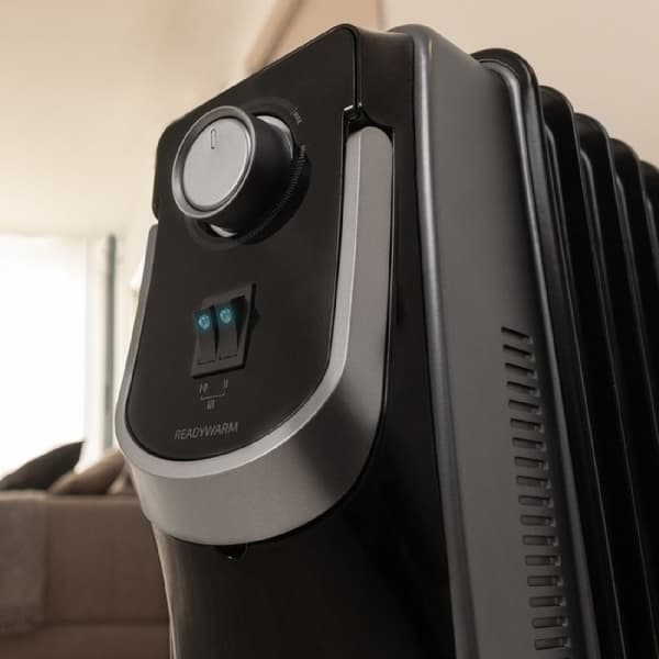 Cecotec 9-fin oil-filled heater, 2000 W, 360º technology, 3 power levels, 22-m² coverage area, cord winder, easy control, handle, caster and double s