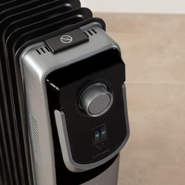 Cecotec 7-fin oil-filled heater, 1500 W, 360º technology, 3 power levels, 18-m² coverage area, cord winder, easy control, handle, caster and double s