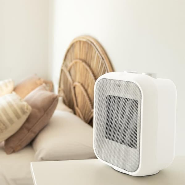 Cecotec Tabletop PTC heater with 1500 W, oscillation mode, adjustable thermostat and 3 modes of operation.