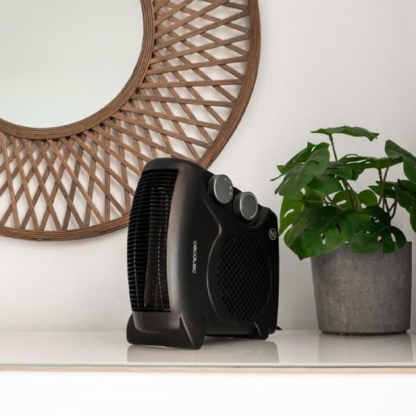 Cecotec Fan heater with 2000 W and 3 operating modes.